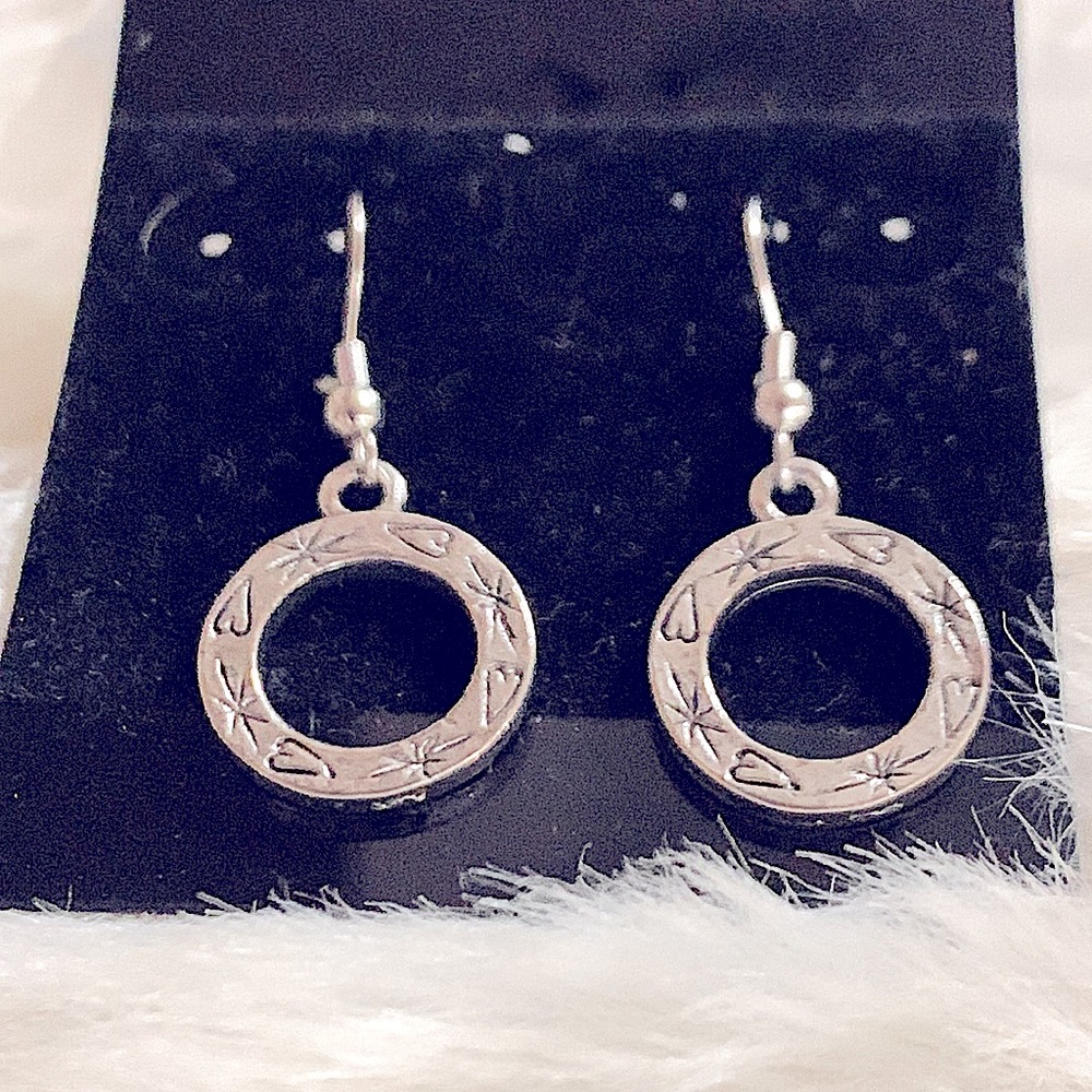 🆕Minimalist Hand Crafted Silver Circular Charm w/Hearts+Starburst Engravings